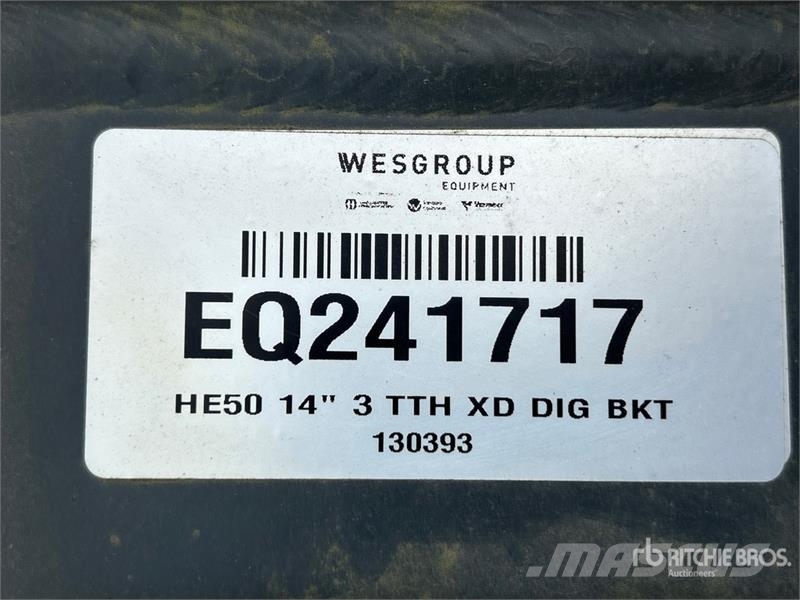 DaeQuip 14 in Q/C Digging Excavator Bucket (Unused) Kanalak
