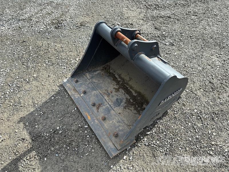 DaeQuip 30 in Cleanup Excavator Bucket (Unused) Kanalak
