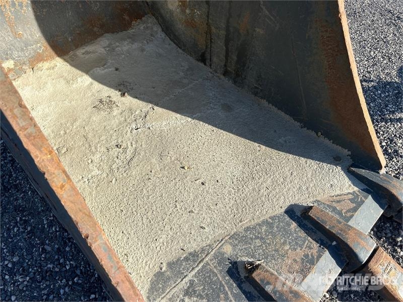 DaeQuip 48 in Digging Excavator Bucket (Unused) Kauhat