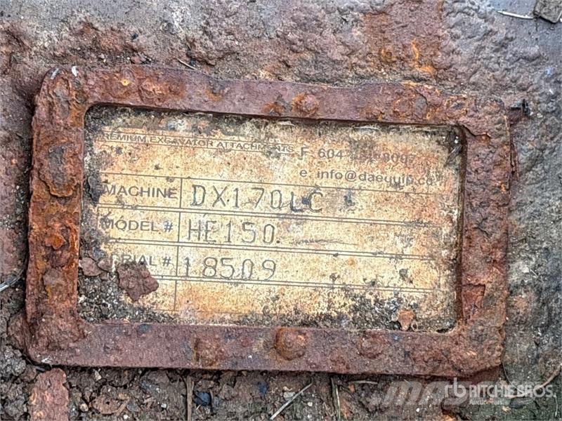 DaeQuip 52 in Hydraulic Excavator Thumb Kauhat