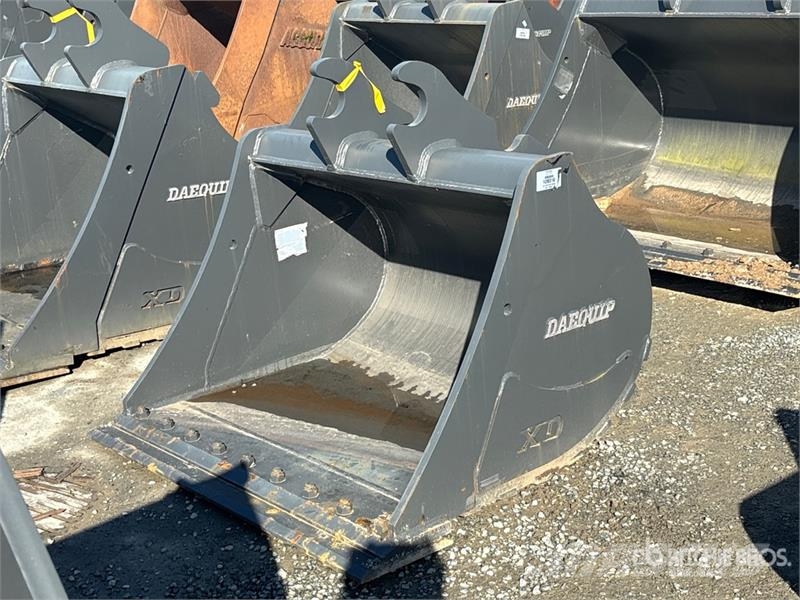 DaeQuip 54 in Cleanup Excavator Bucket 挖斗