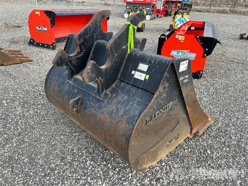 DaeQuip 60 in Cleanup Excavator Bucket Kauhat