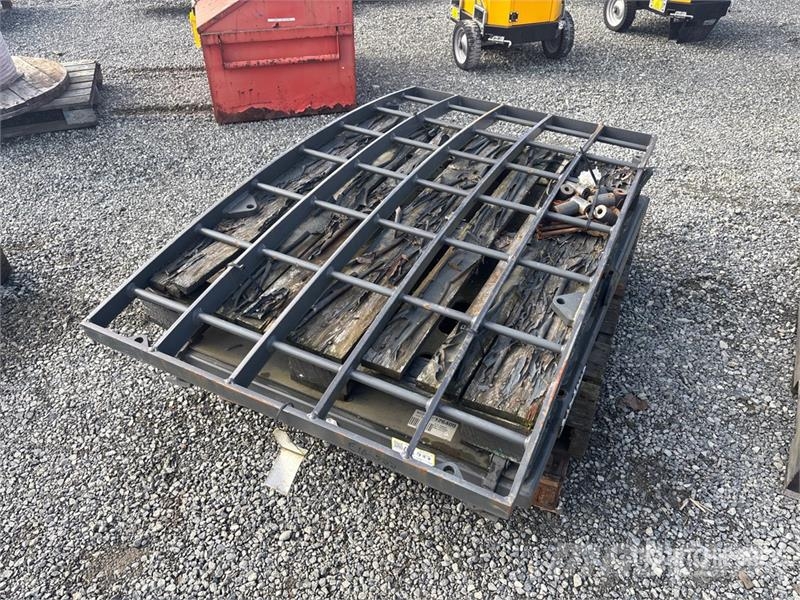 DaeQuip 68 in Cab Guard Autres accessoires