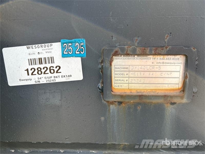 DaeQuip HE120 54 in Cleanup Excavator Bucket (Unused) Kašike / Korpe