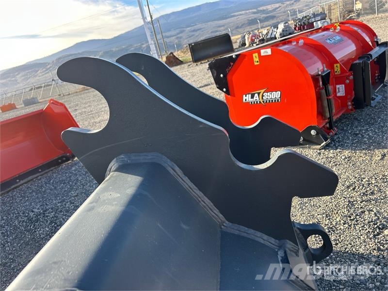 DaeQuip HE120 54 in Cleanup Excavator Bucket (Unused) Kauhat