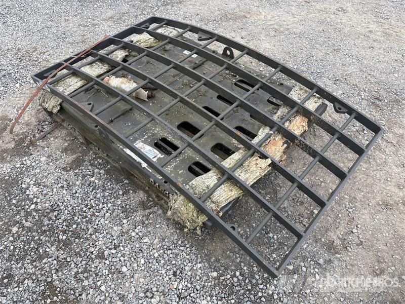 DaeQuip HE120 68 in Cab Guard Άλλα εξαρτήματα