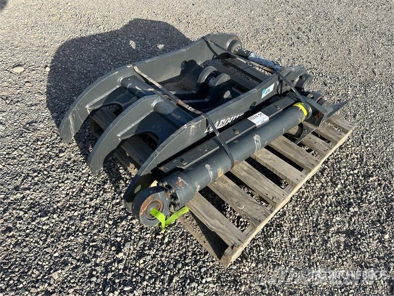 DaeQuip HE120 Hydraulic Excavator Thumb (Unused) Kanalak