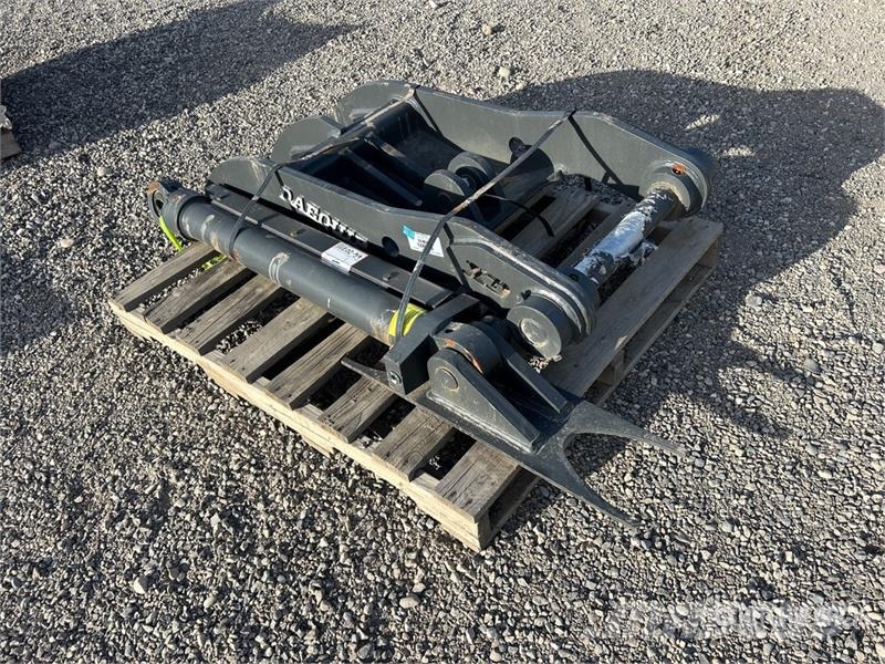 DaeQuip HE120 Hydraulic Excavator Thumb (Unused) Kanalak