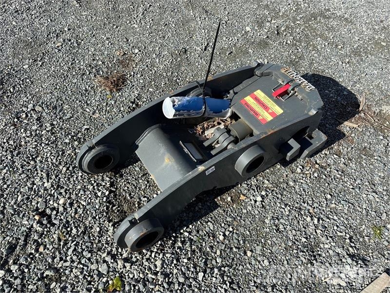 DaeQuip HE120 Hydraulic Excavator Coupler (Unused) Snelkoppelingen