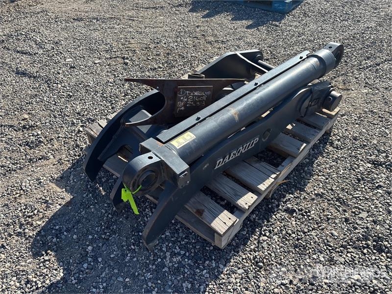 DaeQuip HE150 22 in Hydraulic Excavator Thumb (Unused) Kanalak