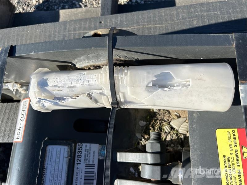 DaeQuip HE150 Hydraulic Wedge Excavator Coupler (Unused) Quick connectors