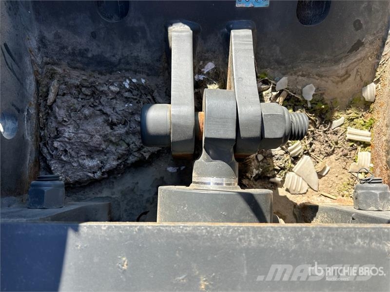 DaeQuip HE150 Hydraulic Wedge Excavator Coupler (Unused) Quick connectors