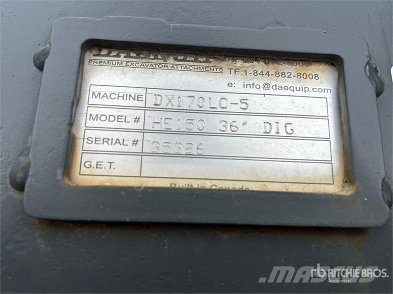 DaeQuip HE15036 36 in Digging Excavator Bucket (Unused) Kauhat