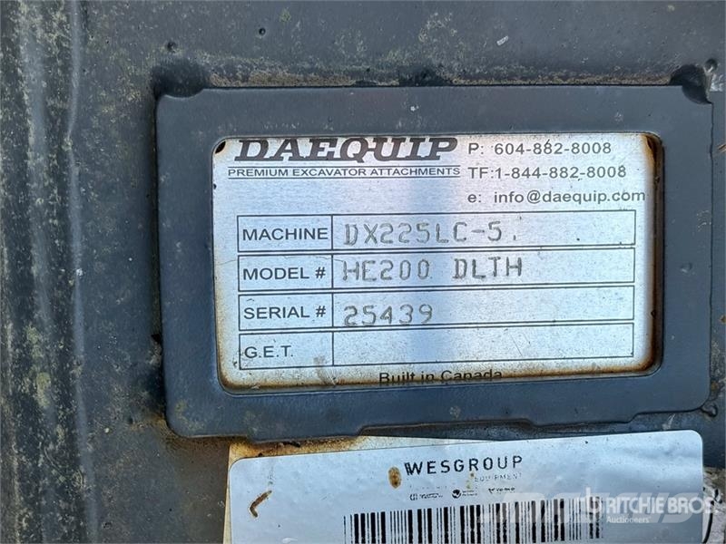 DaeQuip HE200 26 in Hydraulic Excavator Thumb (Unused) دلاء