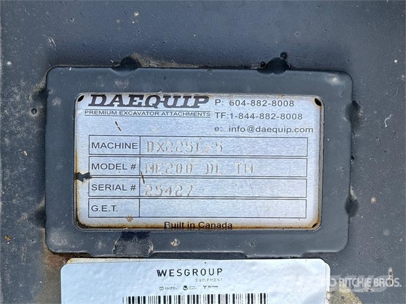 DaeQuip HE200 26 in Hydraulic Excavator Thumb Kanalak
