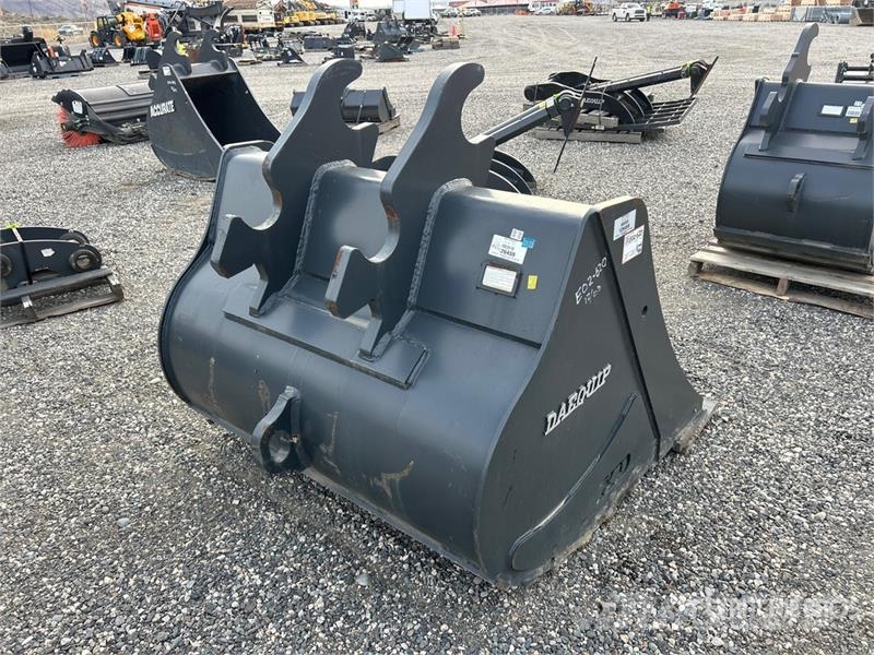 DaeQuip HE200 60 in Cleanup Excavator Bucket (Unused) Kauhat