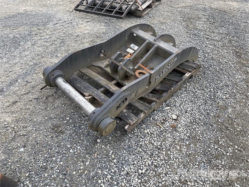 DaeQuip HE200 60 in Hydraulic Excavator Thumb Kauhat