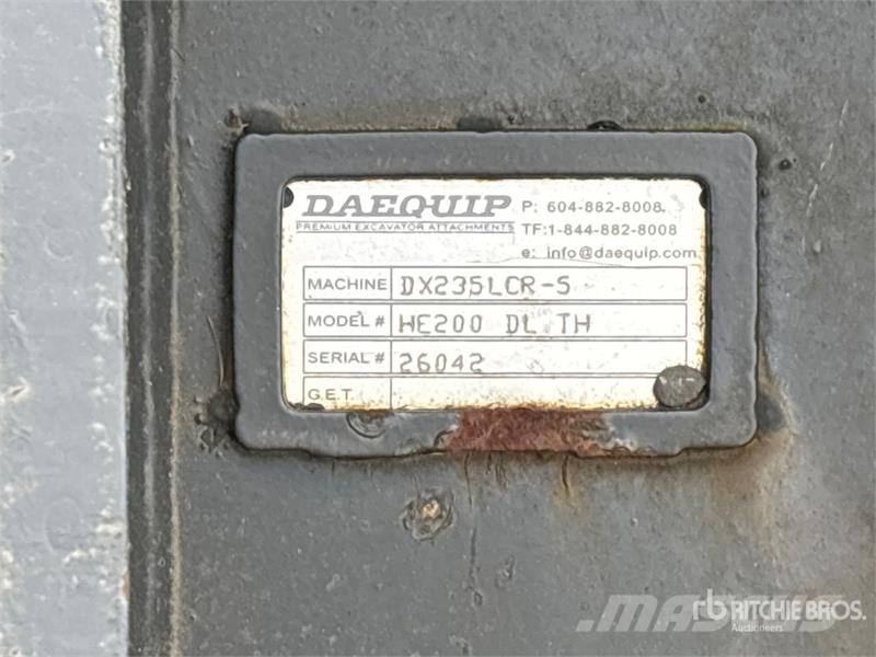 DaeQuip HE200 60 in Hydraulic Excavator Thumb Kauhat