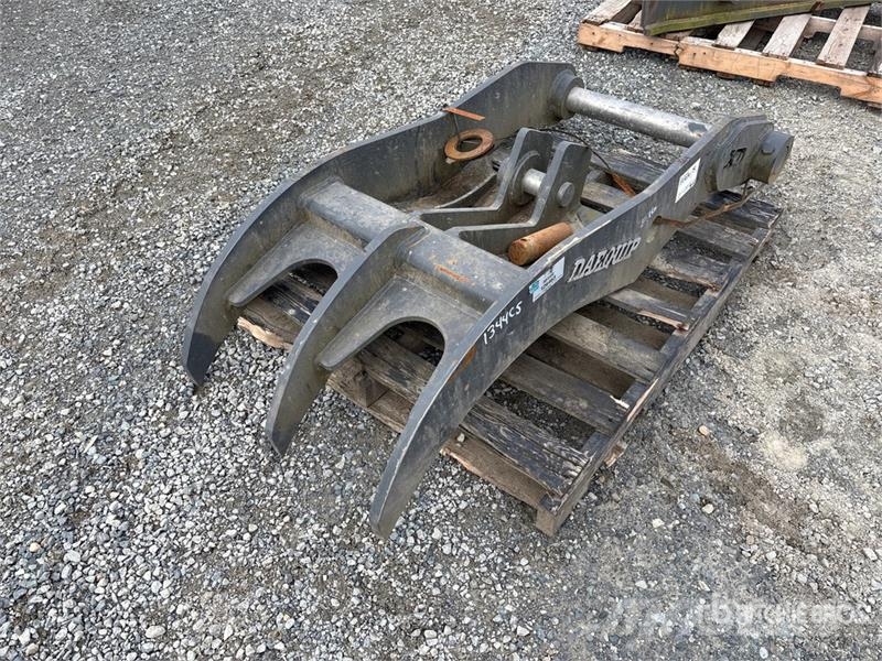 DaeQuip HE200 60 in Hydraulic Excavator Thumb Kauhat