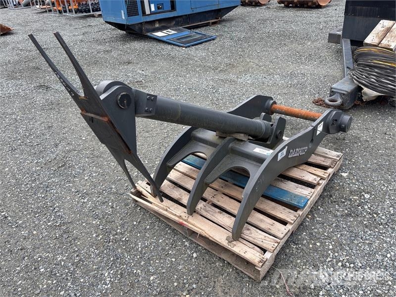 DaeQuip HE200 60 in Hydraulic Excavator Thumb Kauhat