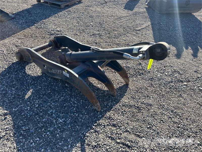 DaeQuip HE200 Excavator Thumb Kauhat