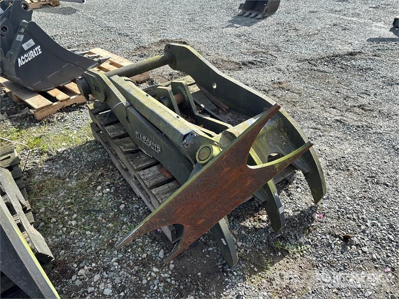 DaeQuip HE250 28 in Hydraulic Excavator Thumb دلاء