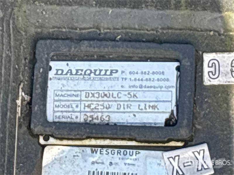 DaeQuip HE250 62 in Hydraulic Excavator Thumb Łyżki do ładowarek
