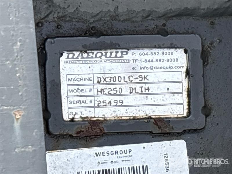 DaeQuip HE250 64 in Hydraulic Excavator Thumb Кофи