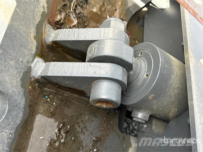 DaeQuip HE250 Excavator Coupler (Unused) موصلات سريعة