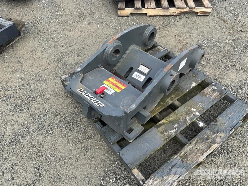 DaeQuip HE250 Excavator Coupler Бързи съединители