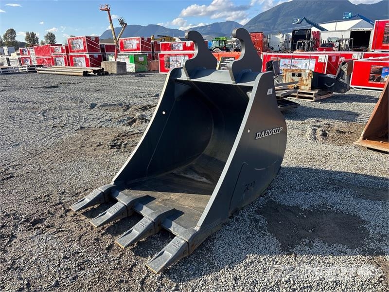 DaeQuip HE300 42 in Digging Excavator Bucket Kauhat