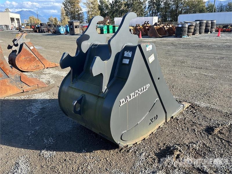 DaeQuip HE300 44 in Digging Excavator Bucket (Unused) Kauhat
