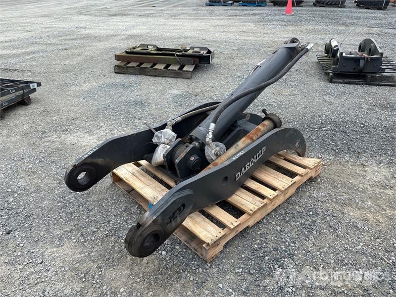 DaeQuip HE300 60 in Excavator Thumb Kauhat