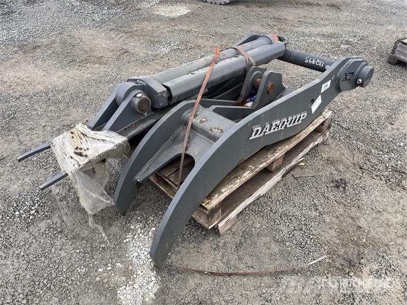 DaeQuip HE300 70 in Hydraulic Excavator Thumb Кофи