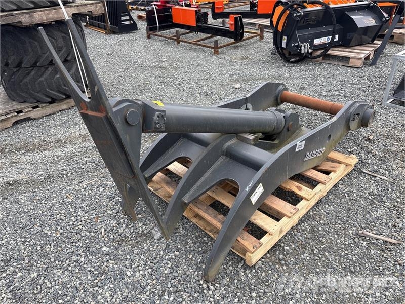 DaeQuip HE300 72 in Hydraulic Excavator Thumb Kašike / Korpe