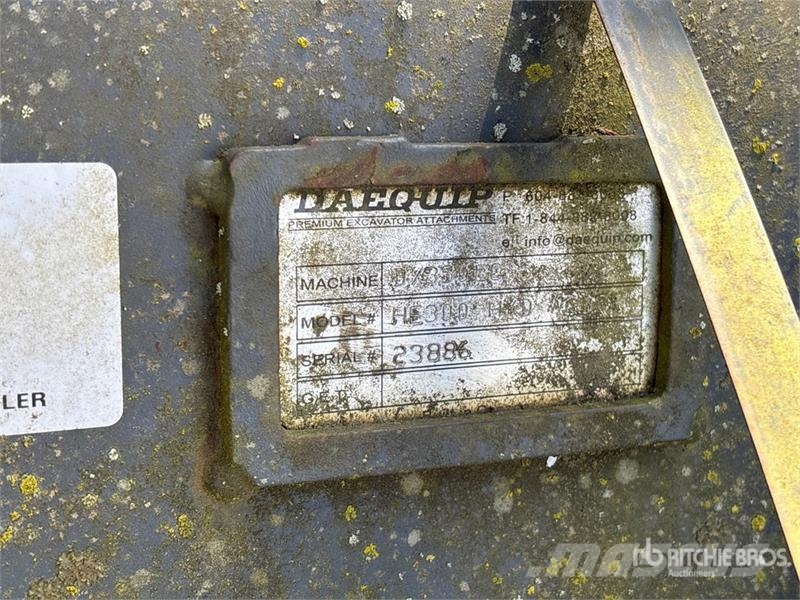 DaeQuip HE300 Excavator Coupler (Unused) 퀵 커넥터