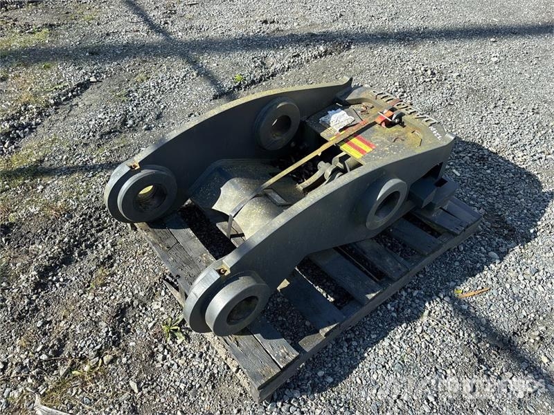 DaeQuip HE300 Excavator Coupler (Unused) 퀵 커넥터