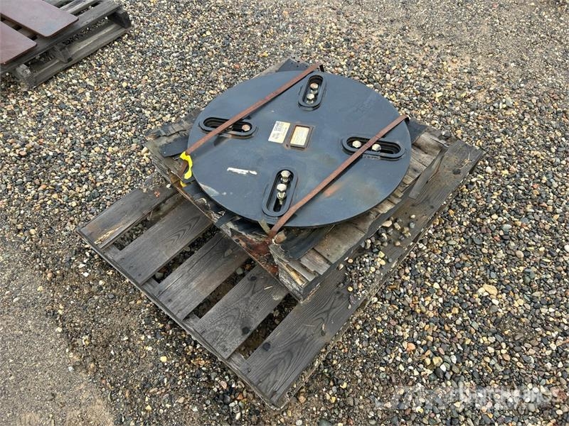 DaeQuip HE300 Excavator Belly Pan مكونات أخرى