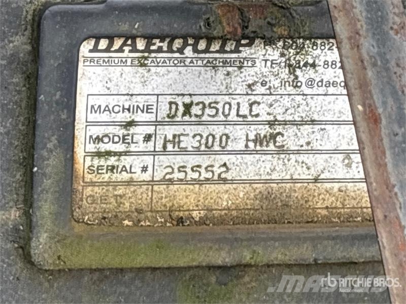 DaeQuip HE300 Quick Coupler Snelkoppelingen