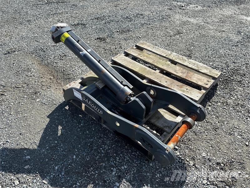 DaeQuip HE80DLTH 18 in Hydraulic Excavator Thumb (Unused) دلاء