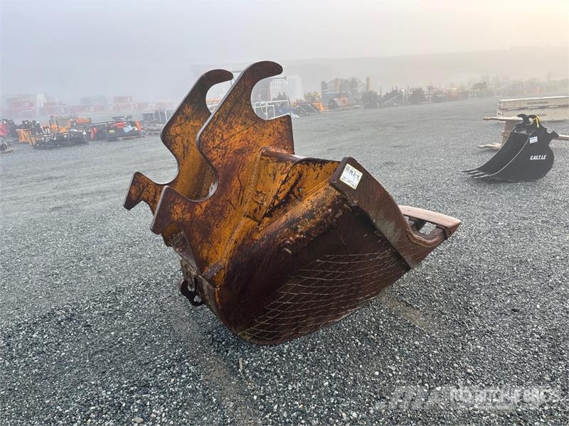 Destec 26 in Q/C V-Ditching Excavator Bucket دلاء