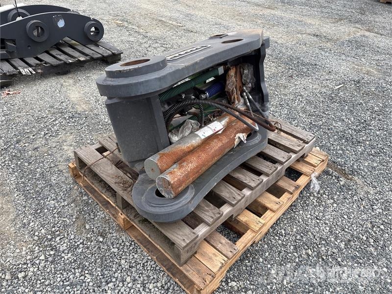 Develon QC-100H1G3-321 Excavator Coupler (Unused) Rychlospojky