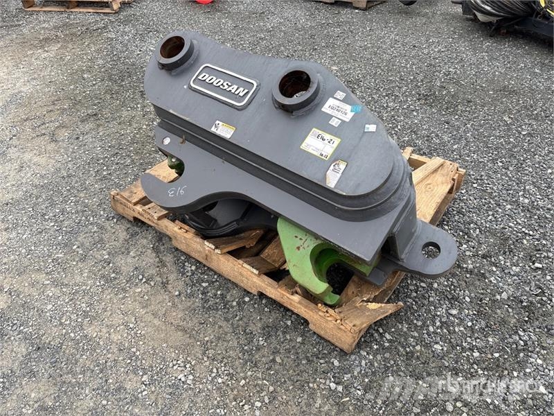 Develon QC-100H1G3-321 Excavator Coupler Hurtigkoblere