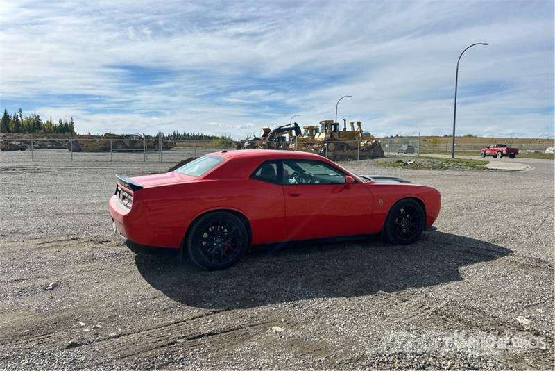 Dodge Challenger SRT Hellcat Automobile Automobili