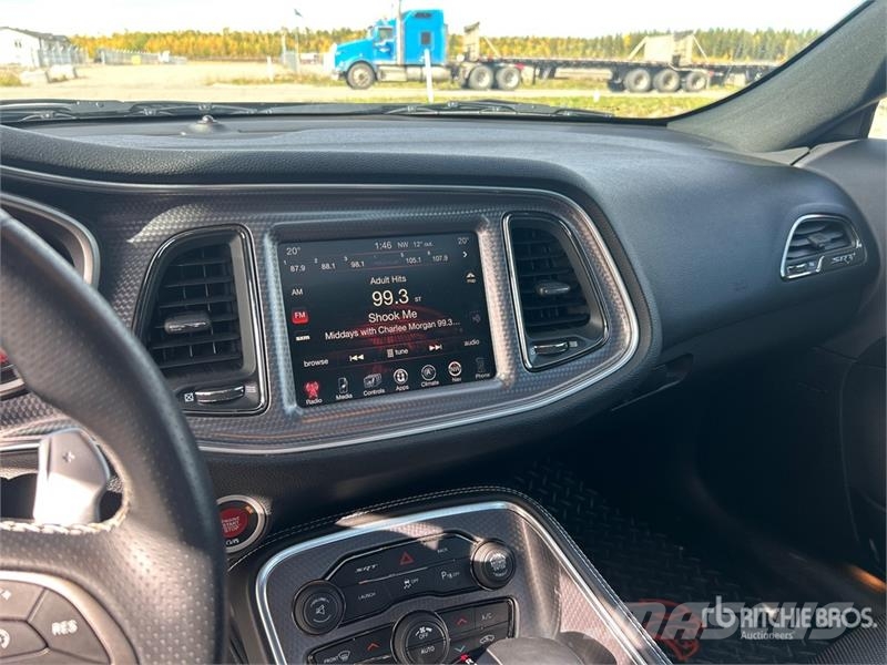 Dodge Challenger SRT Hellcat Automobile 자동차