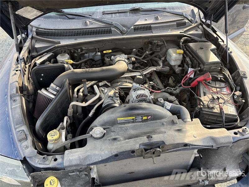 Dodge Dakota SLT 4x4 Crew Cab Pickup Otros
