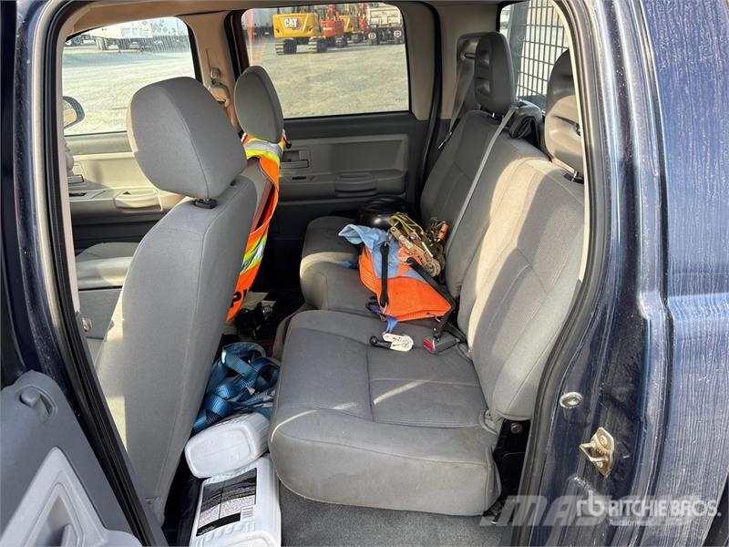 Dodge Dakota SLT 4x4 Crew Cab Pickup Otros