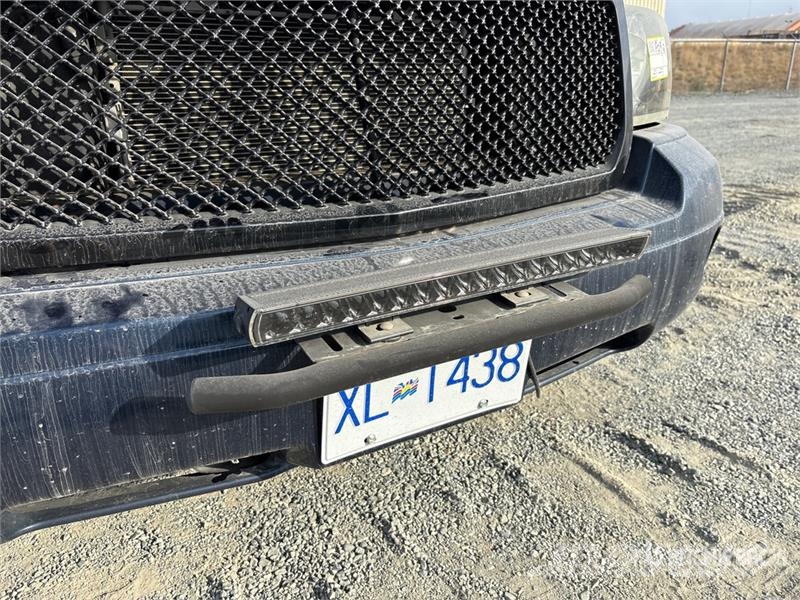 Dodge Dakota SLT 4x4 Crew Cab Pickup Otros