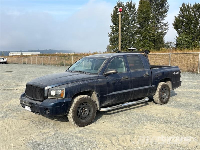 Dodge Dakota SLT 4x4 Crew Cab Pickup Otros