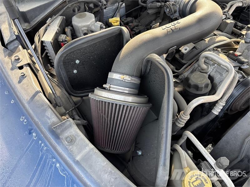 Dodge Dakota SLT 4x4 Crew Cab Pickup Otros